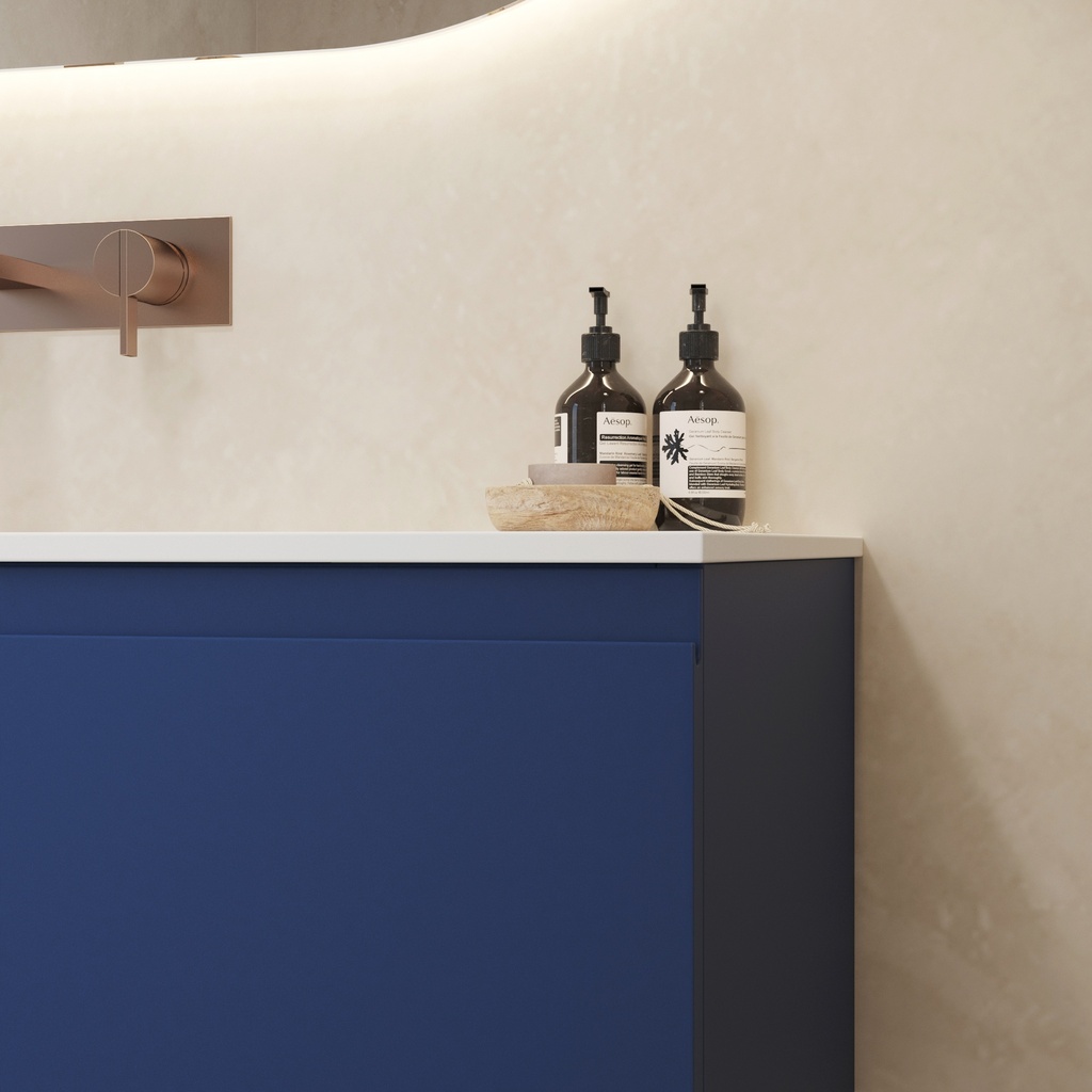 detail_colour_cabinet_lacquer_ral5017.jpg